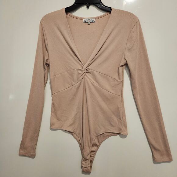 Poof New York bodysuit beige twist knot front long sleeve ribbed snaps Large - Picture 13 of 15